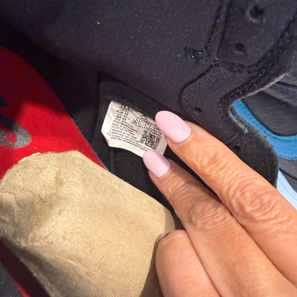 Nike women's  - Red, Black, Blue - Picture 4 of 10